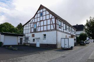 Haus kaufen in 59964 Medebach, Zentral investieren – wohnen und vermieten im Herzen des Sauerlands.