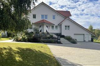 Haus kaufen in Lindenstraße 43, 63667 Nidda, Modernes, renoviertes und außergewöhnliches Dreifamilienhaus - einziehen und wohlfühlen