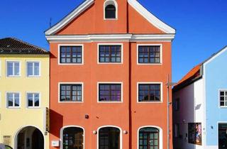 Anlageobjekt in 94086 Bad Griesbach, Vermietetes Wohn- und Geschäftshaus direkt am Stadtplatz in Bad Griesbach - 5,5 % BMR