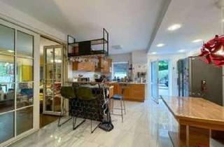 Wohnung kaufen in Gotenstraße 22, 61352 Bad Homburg, Neu Luxrenovierte 4-Zi. Terrassenwohnung mit EBK & 2 Bäder