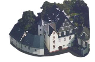 Wohnung kaufen in Schlößchen Eberhard - Schloßberg, 65582 Diez, 1-Zimmer Dachgeschoss-ETW im Schlößchen in Diez