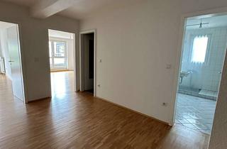 Wohnung kaufen in Liebigstraße 25, 35390 Gießen, Provisionsfrei 3-ZKB 100 qm mit Dachterrasse Tiefgarage Nähe Elefantenklo ruhige 2. Reihe