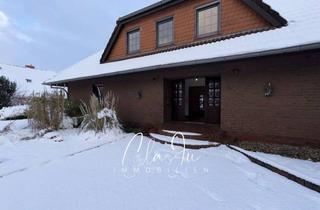 Wohnung mieten in 26427 Esens, In Renovierung: Großzügige Erdgeschosswohnung mit Garten und Carport