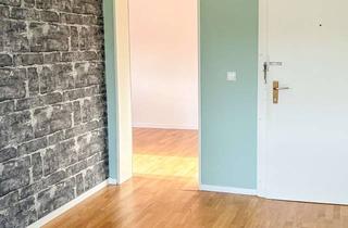 Wohnung mieten in Schleifmühlweg, 95119 Naila, Geräumige 4-Zimmerwohnung in Naila mit Balkon und Aufzug