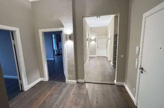 Wohnung mieten in 24105 Blücherplatz, 3,5-Zimmer-Altbau-Wohnung für Anspruchsvolle, aufwendig saniert, mit zwei Balkonen und Fahrstuhl