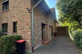 Haus kaufen in Franz-Heckmanns-Straße 19, 47807 Fischeln, Gepflegte DHH in KR-Fischeln – ideal für die kleine Familie