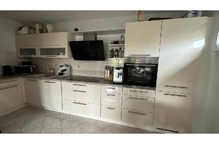 Wohnung kaufen in 72555 Metzingen, Metzingen - Attraktive 3-Zimmer Wohnung mit Balkon in Metzingen