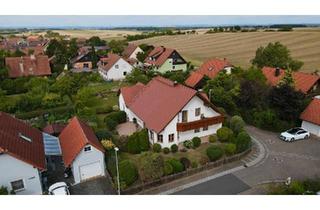 Einfamilienhaus kaufen in 97355 Kleinlangheim, Kleinlangheim - Familienfreundliches Einfamilienhaus in Ortsrandlage von Greuth