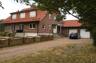 Haus kaufen in 31812 Bad Pyrmont, Bad Pyrmont - Großzügiges Zweifamilienhaus auf 3.320 m² - Kapitalanlage