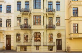 Wohnung kaufen in 65185 Wiesbaden, ZENTRALES WOHNEN IN WIESBADEN! 4-ZIMMER-DACHGESCHOSSWOHNUNG MIT SONNIGER TERRASSE