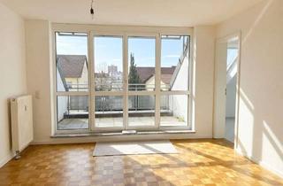 Wohnung kaufen in 85375 Neufahrn, Charmante lichtdurchflutete 4-Zimmer Dachgeschosswohnung mit Balkon in ruhiger Lage