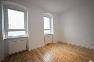 Wohnung kaufen in 10119 Mitte, Renditestarker Altbau-Traum: Kompaktes Raumwunder in Berlin-Mitte