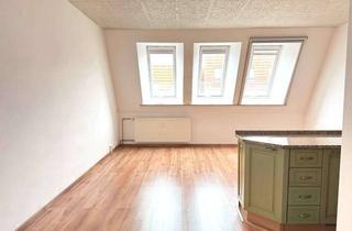 Wohnung kaufen in Novalisstraße 16, 10115 Mitte, Leben über den Dächern – und mitten im Geschehen