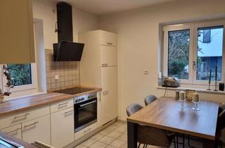 Wohnung mieten in 86356 Neusäß, Erdgeschoßwohnung in 2-FH mit kleinem Gartenanteil in Augsburg-Neusäß