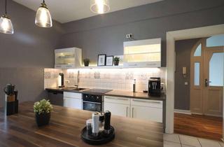 Wohnung mieten in Neuenhofer Straße 37, 42657 Solingen, wunderschöne Altbauwohnung zu vermieten: 3-Zimmer und Balkon in der Südstadt