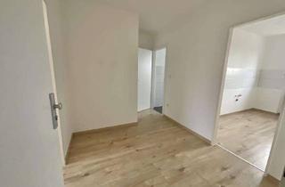 Wohnung mieten in Popenser Straße 14, 26603 Aurich, Perfekte 2-Zimmer-Wohnung mit Balkon und modernen Duschbad!