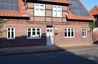 Wohnung mieten in Celler Str. 42, 38518 Gifhorn, Modernisierte Wohnung mit dreieinhalb Zimmern und Garten.