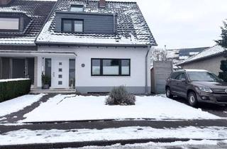Doppelhaushälfte kaufen in 41470 Neuss, Sanierte Doppelhaushälfte im Neusser Süden
