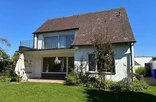 Einfamilienhaus kaufen in Gottfried-Keller-Straße, 84503 Altötting, ***Altötting: Einzigartiges, gepflegtes Einfamilienhaus mit schönem Garten und Doppelgarage***