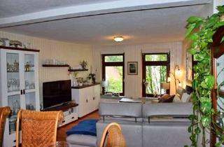 Mehrfamilienhaus kaufen in 24837 Schleswig, Mehrfamilienhaus mit Gewerbefläche im Herzen von Schleswig