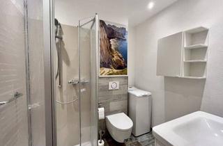 Wohnung kaufen in 08058 Zwickau, Seniorengerechte Dreiraum-Eigentumswohnung mit modernem Badezimmer, Balkon und Stellplatz