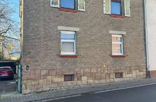 Haus kaufen in 65346 Eltville, Freigestelltes 3-Parteien-Haus mit Garage und Stellplätzen in Eltville-Erbach, Rheingau