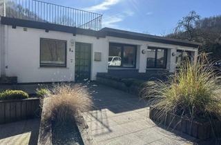 Haus mieten in Am Buscherberg 1a, 58091 Eilpe, Wohnen im Bungalowstil - ebenerdig, EBK, Gäste-Bad, Kamin, gemütlich,sonnig, Randlage