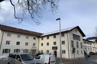 Gewerbeimmobilie mieten in Burgsiedlung, 87527 Sonthofen, Lagerfläche im Keller mit Lastenaufzug zugänglich