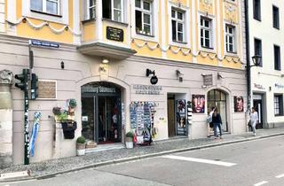 Gewerbeimmobilie kaufen in 93047 Innenstadt, Exklusives Ladengeschäft in absoluter Premiumlage – direkt an der Historischen Wurstkuchl!