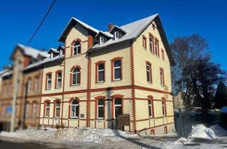 Anlageobjekt in 09380 Thalheim, +++ Zeitlos investieren: Charmantes Mehrfamilienhaus als Kapitalanlage in Thalheim +++