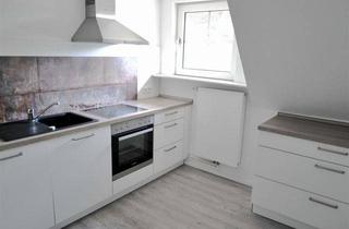 Wohnung mieten in 21709 Himmelpforten, 3 Zi. Obergeschoss Wo. mit Kachelofen, Gäste WC, Gartenanteil, Abstellraum im EG, PKW Stellplatz