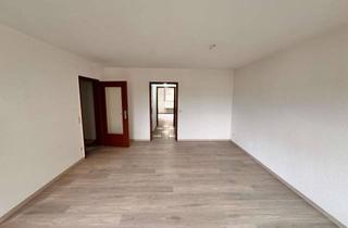 Wohnung kaufen in Simonstrasse 12, 90763 Südstadt, Elegante 2-Zimmer Wohnung mit Balkon im 2. OG in Fürth-Südstadt