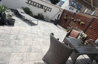 Wohnung kaufen in 56220 Urmitz, Eigentumswohnung in Urmitz