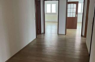 Wohnung mieten in 88633 Heiligenberg, Helle 4,5-Zimmer-Wohnung mit Balkon/Garten in Heiligenberg