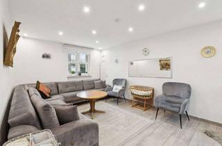 Reihenhaus kaufen in 40599 Hassels, Exklusiv saniertes Reihenhaus aus der Jahrhundertwende mit Gäste-Dependance in Düsseldorf-Hassels