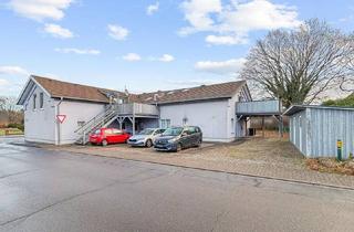 Wohnung kaufen in 24811 Owschlag, Kapitalanlage: Vermietete 2-Zimmer-Dachgeschosswohnung mit Balkon und Stellplatz in Owschlag