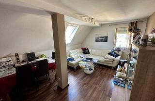 Wohnung kaufen in 73760 Ostfildern, Vermietete 3-Zimmer-Dachgeschosswohnung mit 2 KFZ-Stellplätzen in Ostfildern-Ruit!