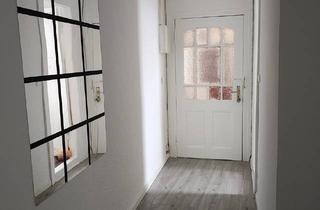 Wohnung mieten in 27576 Bremerhaven, Gräumige 4-Zi Altbau WHG mit Balkon