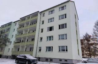 Wohnung kaufen in 08223 Falkenstein, Falkenstein/Vogtland - 8,3% Mietrendite!Langfristig vermietete 2 Raumwohnung Treuen