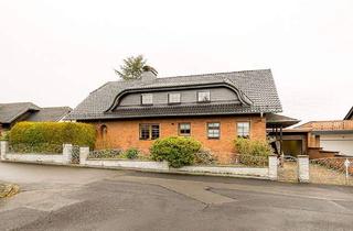 Einfamilienhaus kaufen in 54552 Kradenbach, Kradenbach - Freistehendes Einfamilienhaus mit ELW in Kradenbach - Garagen, ruhige Wohnlage & ebener Garten