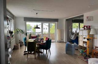 Wohnung kaufen in 32657 Lemgo, Lemgo - Modernisierte 2 bis 3 Zimmer Wohnung, mit Loggia und Stellplatz-
