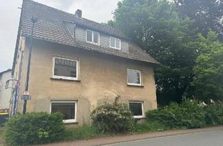 Haus kaufen in 34474 Diemelstadt, Diemelstadt - Drei-Familien-Haus renovierungsbedürftig, aber bewohnbar