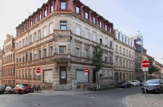 Haus kaufen in 90762 Fürth, Fürth - Bezugsfreie 4-Zimmer-Wohnung mit Balkon und zwei Bädern im Herzen von Fürth