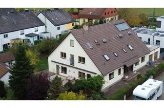 Haus kaufen in 90766 Fürth, Fürth - Großzügiges Zweifamilienhaus mit Doppelgarage in Fürth-Unterfarnbach