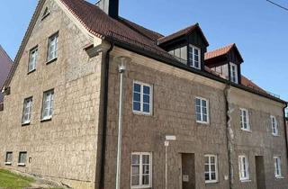 Doppelhaushälfte kaufen in 86655 Harburg, Harburg (Schwaben) - Einmalige Chance für Könner: 2 DHH mit 3 Doppelgaragen auf zwei Flurstücken