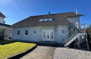 Einfamilienhaus kaufen in Sankt-Veit-Straße 2, 91336 Heroldsbach, Heroldsbach - Vielseitig nutzbares EINFAMILIENHAUS mit DOPPELGARAGE & POOL