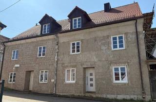 Doppelhaushälfte kaufen in 86655 Harburg, Harburg (Schwaben) - Selbermacher-Traum: Günstig in die eigenen 4 Wände!