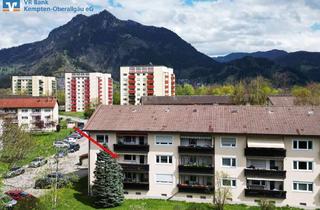 Wohnung kaufen in 87544 Blaichach, RESERVIERT - Renovierungsbedürftige Wohnung mit Bergblick und Potenzial