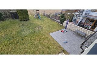 Wohnung kaufen in Eicher-Sen-Straße 13, 85659 Forstern, 4-Zimmer-Eigentumswohnung mit Balkon, Garten und Garage in Forstern