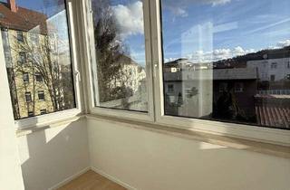 Wohnung mieten in 99817 Eisenach, Besonderheit Deckenheizung - 4 RW im Altbau mit kleinem Wintergarten